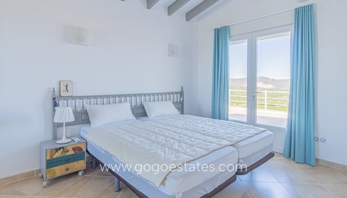 Te koop - Huis - Vrijstaande Villa - Pego - Pego Centro