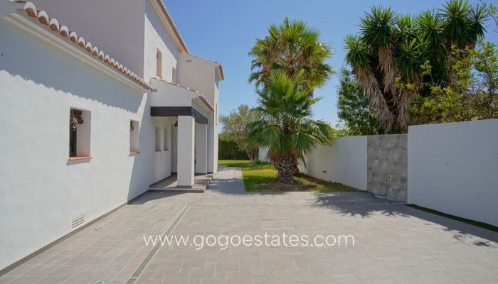 Te koop - Huis - Vrijstaande Villa - Teulada - Moraira