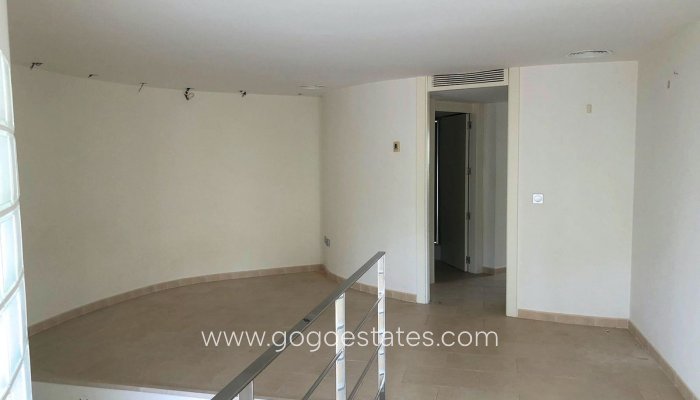 Te koop - Huis - Vrijstaande Villa - Elche - El Altet