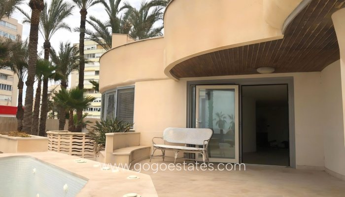 Te koop - Huis - Vrijstaande Villa - Elche - El Altet