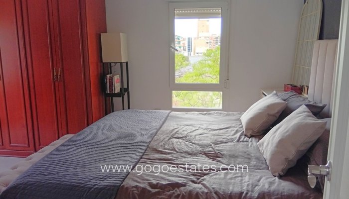 Te koop - Appartement - Appartement op de middelste verdieping - Alicante - Alicante Centro