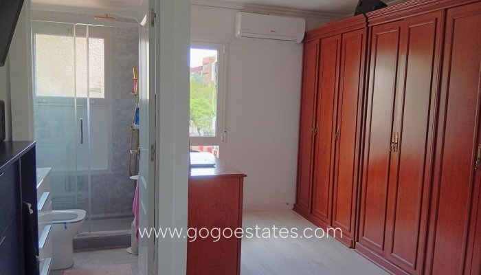 Te koop - Appartement - Appartement op de middelste verdieping - Alicante - Alicante Centro