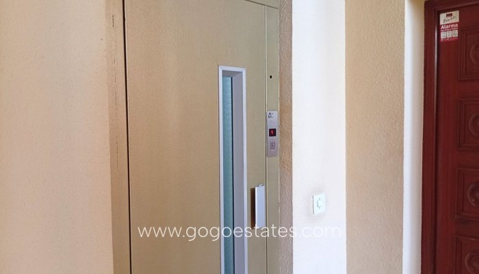 Te koop - Appartement - Appartement op de middelste verdieping - Alicante - Alicante Centro