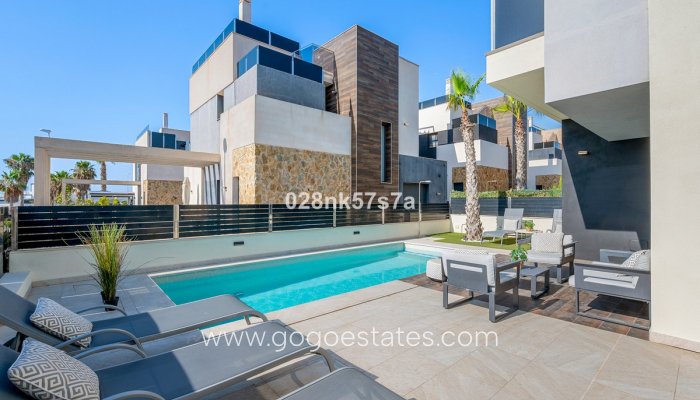 Te koop - Huis - Vrijstaande Villa - Orihuela - Lomas de Cabo Roig
