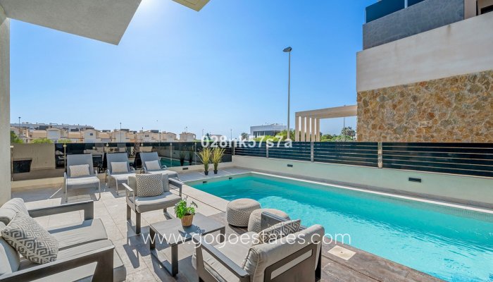 Te koop - Huis - Vrijstaande Villa - Orihuela - Lomas de Cabo Roig