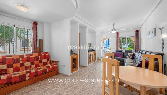 Te koop - Huis - Stadswoning - Orihuela - La Zenia