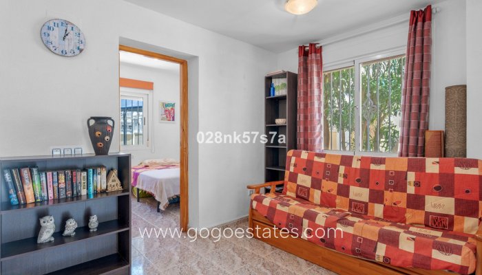 Te koop - Huis - Stadswoning - Orihuela - La Zenia