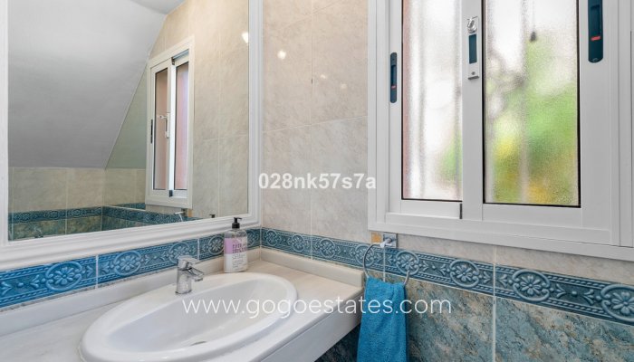 Te koop - Huis - Stadswoning - Orihuela - La Zenia