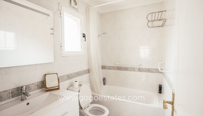 Te koop - Huis - Vrijstaande Villa - Orihuela - Villamartin