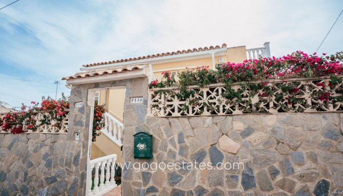 Te koop - Huis - Vrijstaande Villa - Orihuela - Villamartin