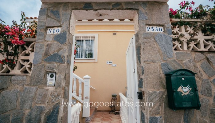 Te koop - Huis - Vrijstaande Villa - Orihuela - Villamartin