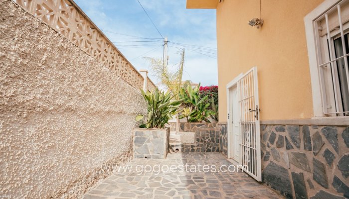 Te koop - Huis - Vrijstaande Villa - Orihuela - Villamartin