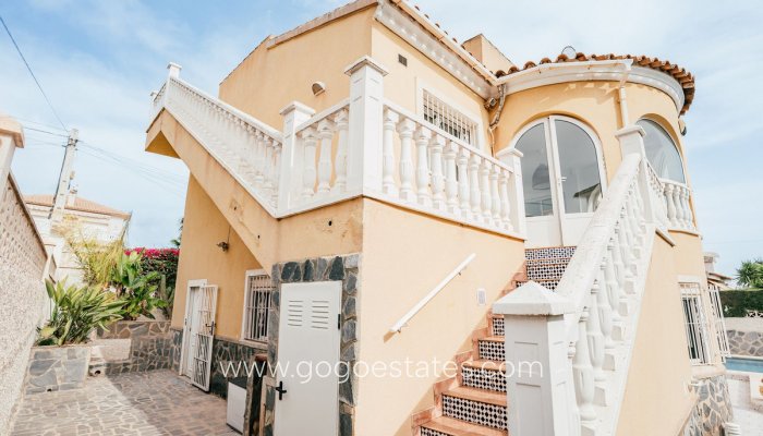 Te koop - Huis - Vrijstaande Villa - Orihuela - Villamartin