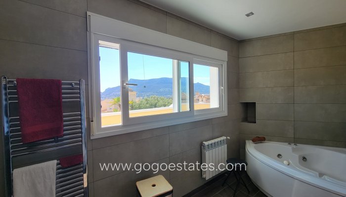 Te koop - Huis - Vrijstaande Villa - Calpe - Calpe Centro