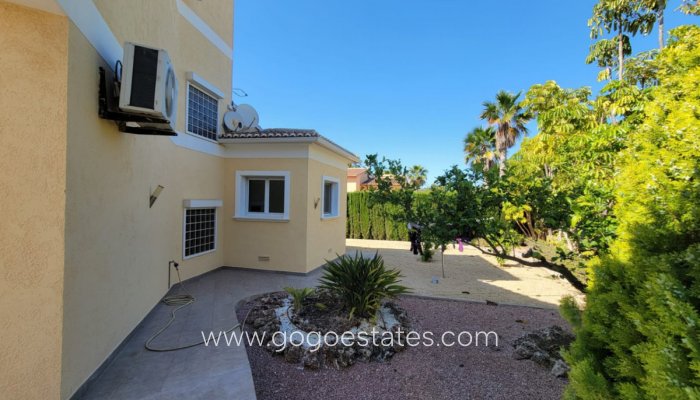 Te koop - Huis - Vrijstaande Villa - Calpe - Calpe Centro