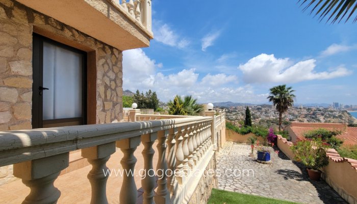 Te koop - Huis - Vrijstaande Villa - Calpe - Calpe Centro