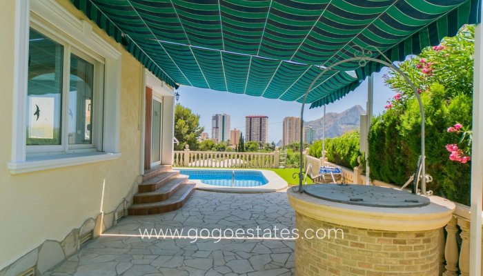 Te koop - Huis - Vrijstaande Villa - Calpe - Calpe Centro