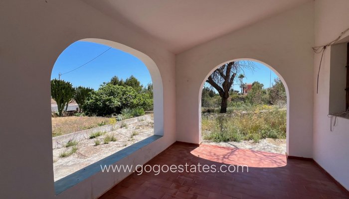 Te koop - Huis - Vrijstaande Villa - Novelda - Estación