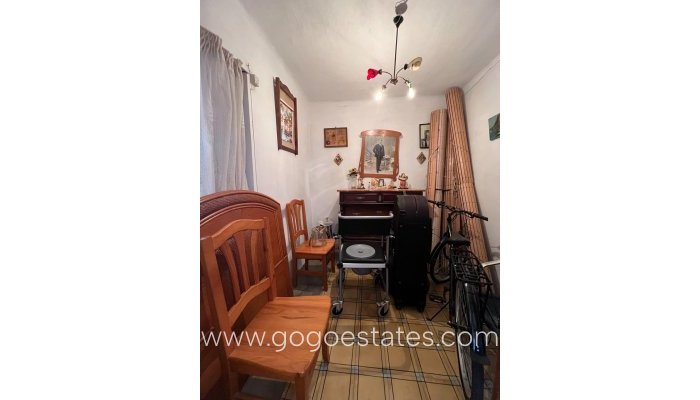 Te koop - Huis - Vrijstaande Villa - Novelda - Estación