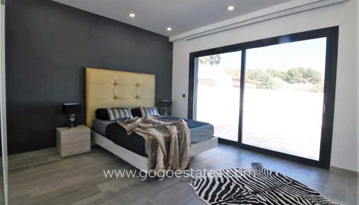 Te koop - Huis - Vrijstaande Villa - Calpe - Calpe Centro