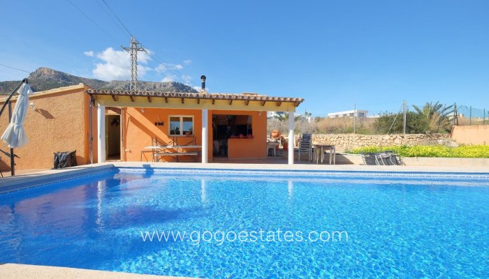 Te koop - Huis - Vrijstaande Villa - Calpe - Calpe Centro