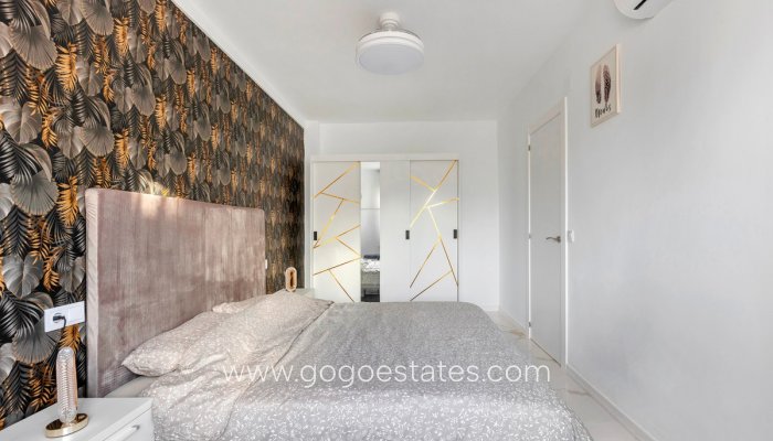 Te koop - Appartement - Appartement op de middelste verdieping - Torrevieja - La Mata