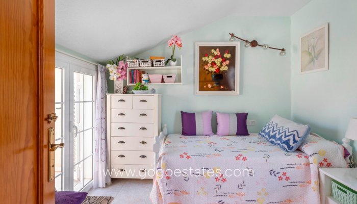 Te koop - Huis - Vrijstaande Villa - Torrevieja - Torrevieja Centro