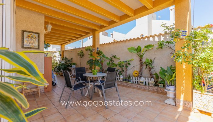 Te koop - Huis - Vrijstaande Villa - Torrevieja - Torrevieja Centro