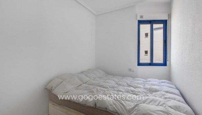 Te koop - Appartement - Appartement op de middelste verdieping - Torrevieja - Torrevieja Centro