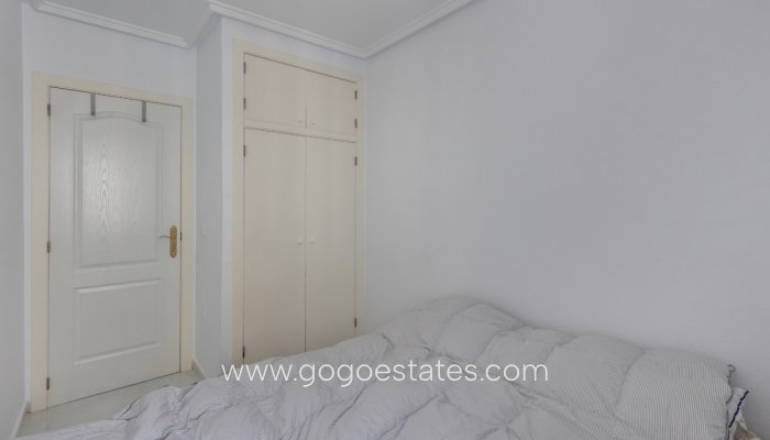 Te koop - Appartement - Appartement op de middelste verdieping - Torrevieja - Torrevieja Centro