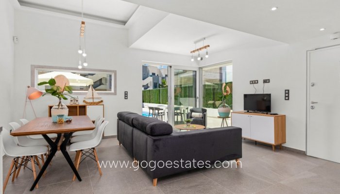 Te koop - Huis - Vrijstaande Villa - Guardamar del Segura - Guardamar del Segura Centro