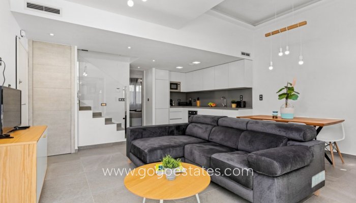 Te koop - Huis - Vrijstaande Villa - Guardamar del Segura - Guardamar del Segura Centro