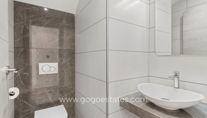 Te koop - Huis - Vrijstaande Villa - Guardamar del Segura - Guardamar del Segura Centro