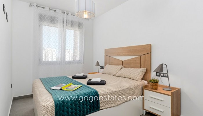 Te koop - Huis - Vrijstaande Villa - Guardamar del Segura - Guardamar del Segura Centro