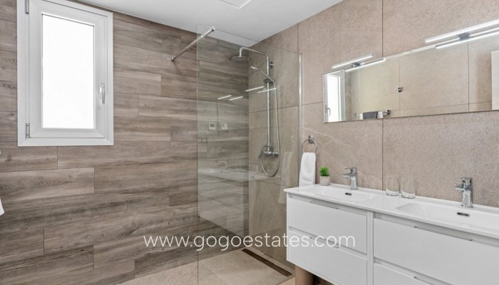 Te koop - Huis - Vrijstaande Villa - Guardamar del Segura - Guardamar del Segura Centro