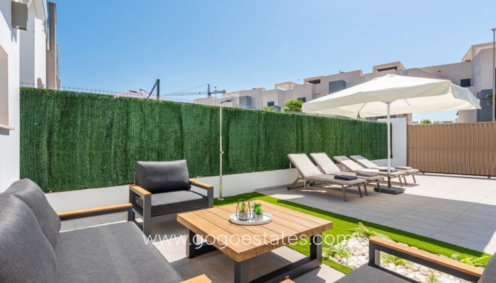 Te koop - Huis - Vrijstaande Villa - Guardamar del Segura - Guardamar del Segura Centro