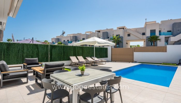 Te koop - Huis - Vrijstaande Villa - Guardamar del Segura - Guardamar del Segura Centro