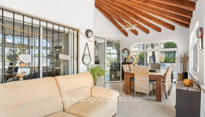 Te koop - Huis - Vrijstaande Villa - Catral - Catral Centro