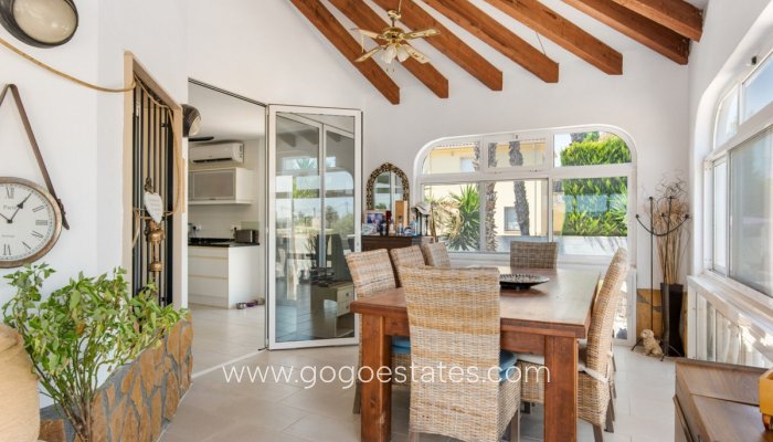 Te koop - Huis - Vrijstaande Villa - Catral - Catral Centro