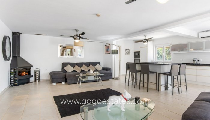 Te koop - Huis - Vrijstaande Villa - Catral - Catral Centro