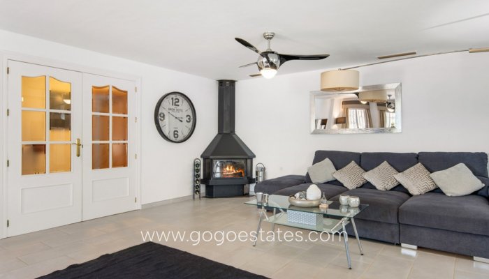 Te koop - Huis - Vrijstaande Villa - Catral - Catral Centro