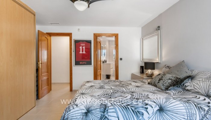 Te koop - Huis - Vrijstaande Villa - Catral - Catral Centro