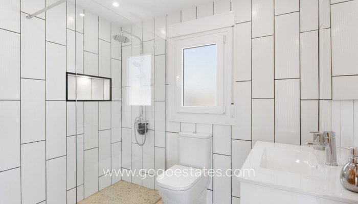 Te koop - Huis - Vrijstaande Villa - Catral - Catral Centro