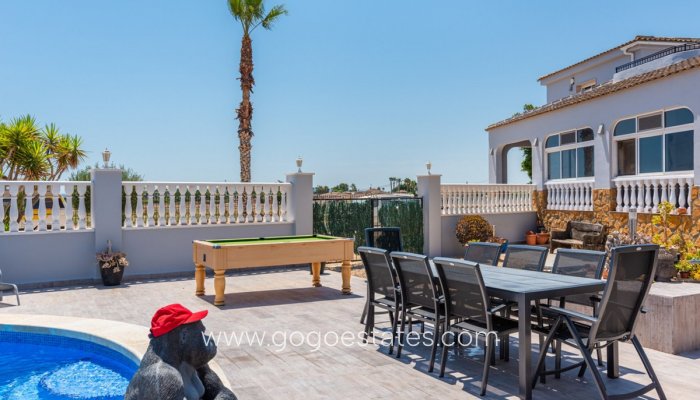 Te koop - Huis - Vrijstaande Villa - Catral - Catral Centro