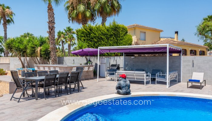 Te koop - Huis - Vrijstaande Villa - Catral - Catral Centro