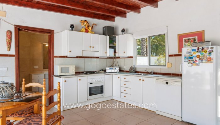 Te koop - Huis - Vrijstaande Villa - Catral - Catral Centro