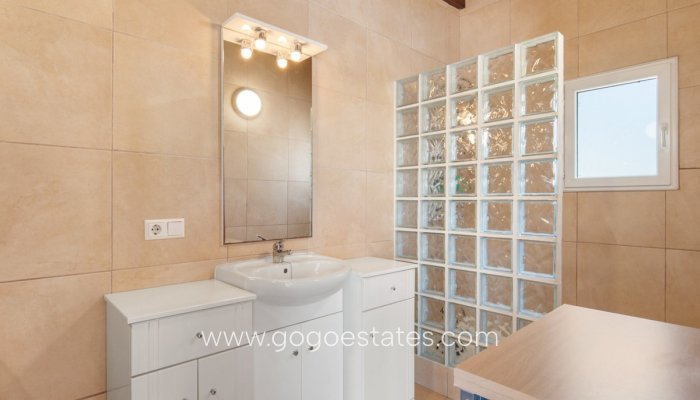 Te koop - Huis - Vrijstaande Villa - Catral - Catral Centro