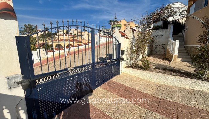 Te koop - Huis - Vrijstaande Villa - Rojales - Ciudad Quesada