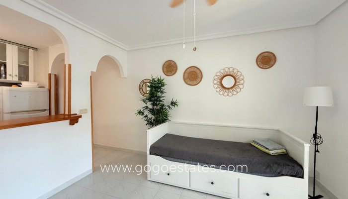 Te koop - Appartement - Appartement op de middelste verdieping - Torrevieja - La Mata