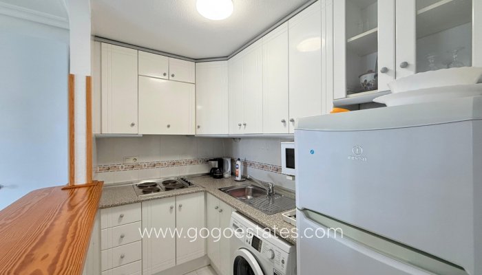 Te koop - Appartement - Appartement op de middelste verdieping - Torrevieja - La Mata